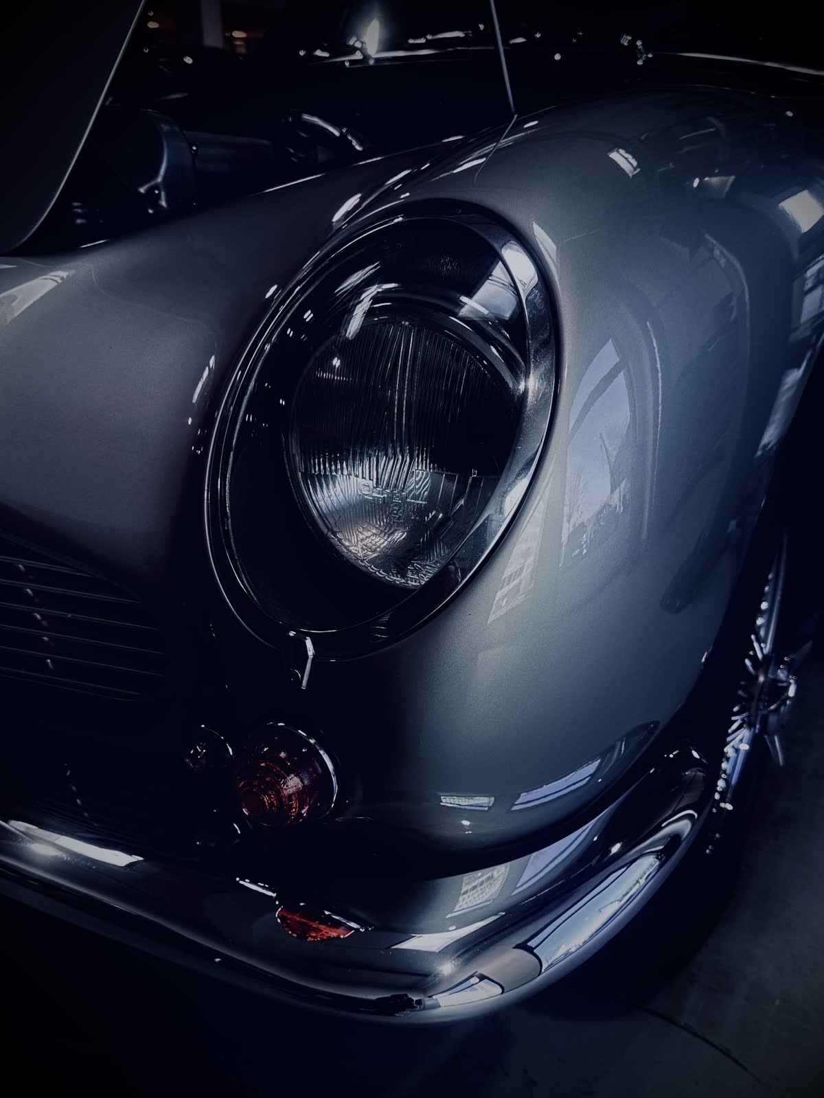 Scheinwerfer Detail — Aston Martin DB6