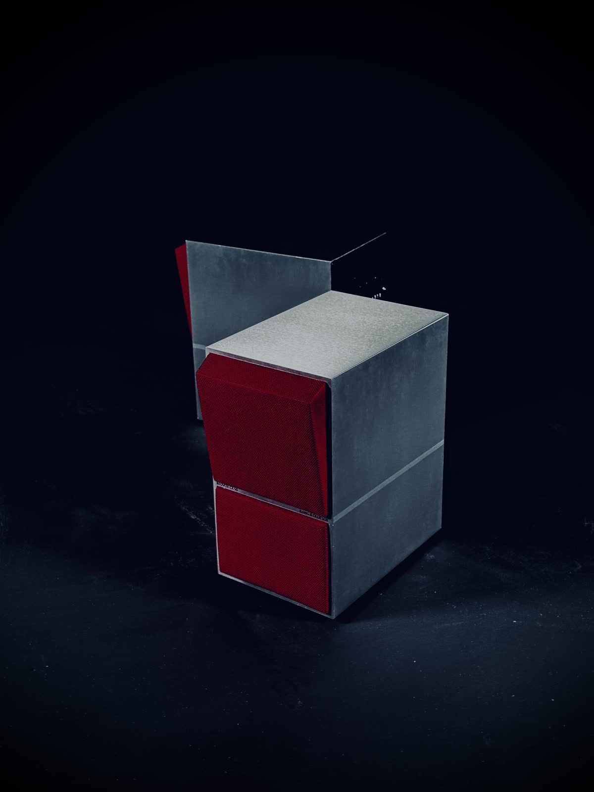FIVSEN Reimagined — Silber mit rotem Stoff