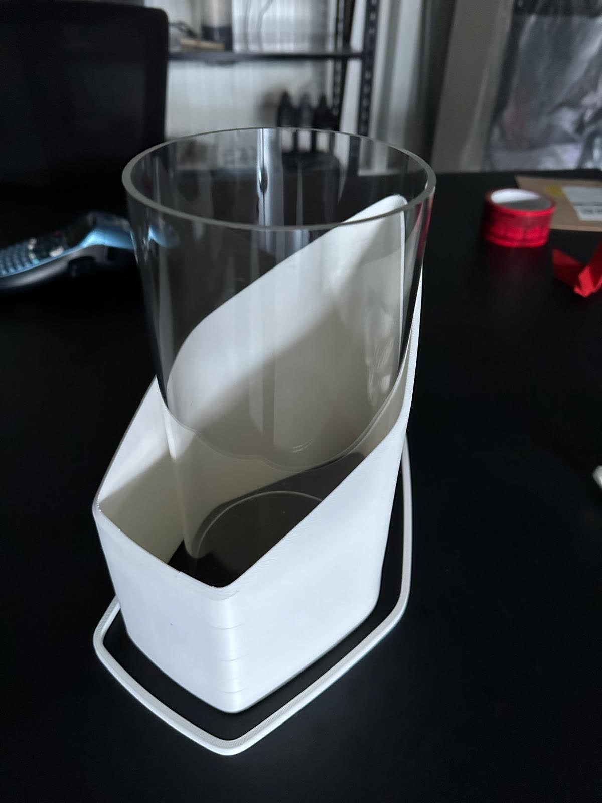 V-Sculpture Prototyp — 3D-gedrucktes Gehäuse mit Glaszylinder